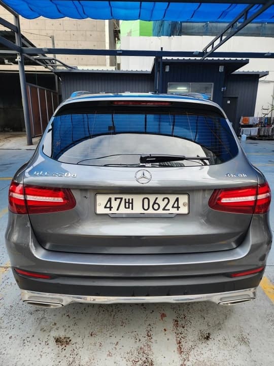 BENZ GLC-Class - Excellent condition - Image 2