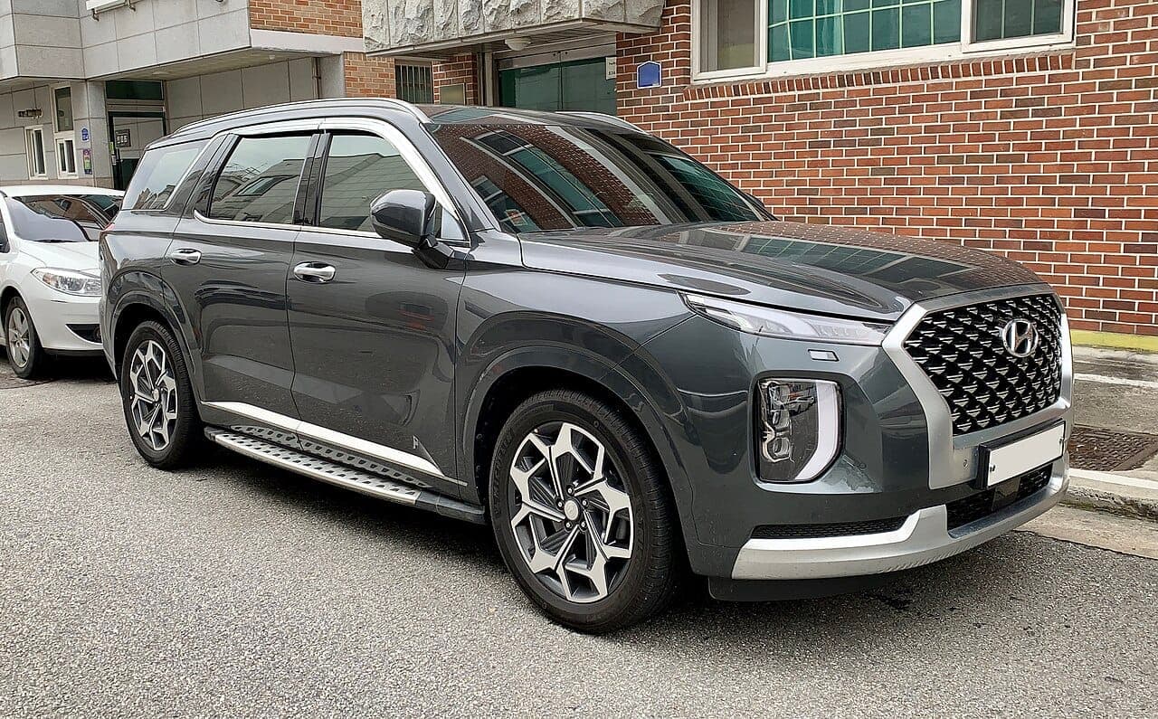 2025 Hyundai Palisade Premium - Image 3