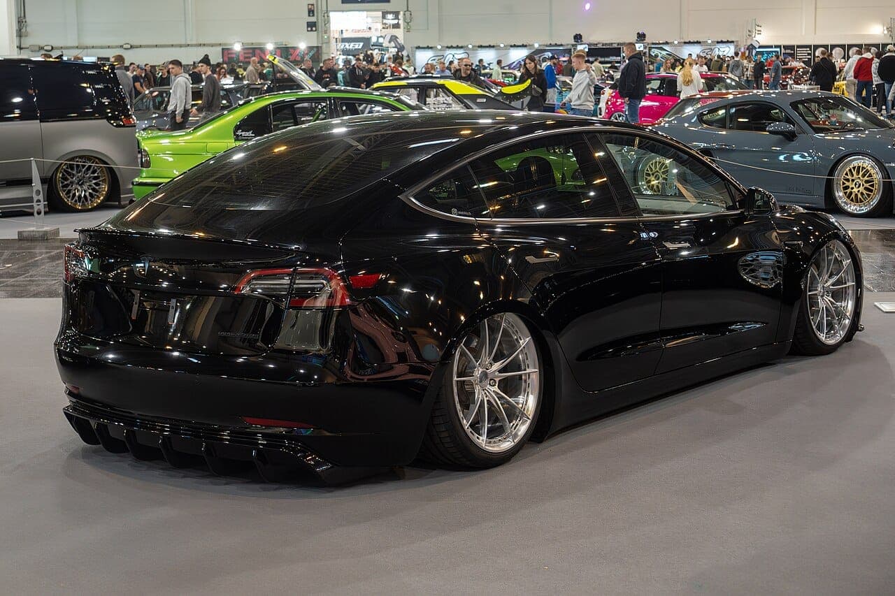 2022 Tesla Model 3 Performance - Image 2
